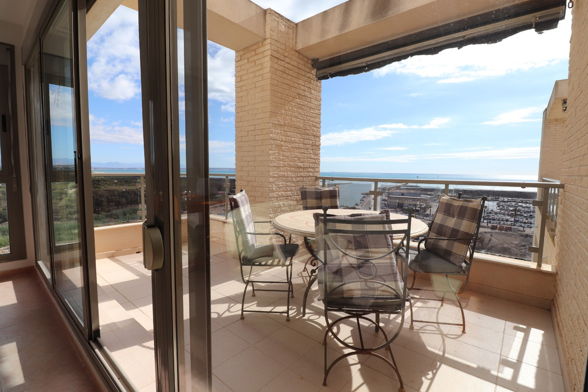 3-Bedroom Duplex Apartment in  Guardamar del Segura | Sun... - Image 11