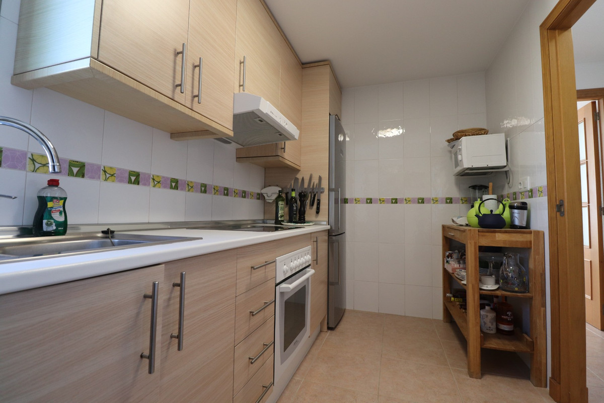 3-Bedroom Duplex Apartment in  Guardamar del Segura | Sun... - Image 7