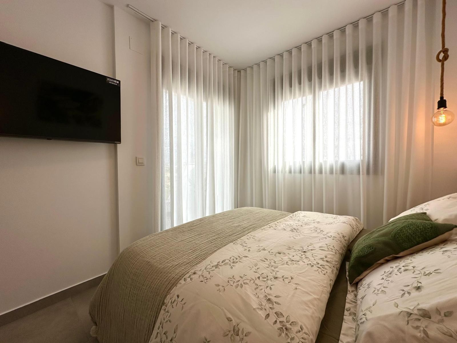 2-Bedroom Apartment in Torre - Pacheco - Image 8