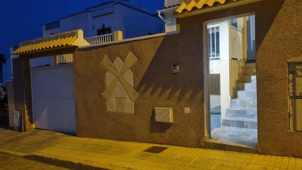 Dom z 6 Sypialniami w Los Altos, Orihuela Costa - Image 26