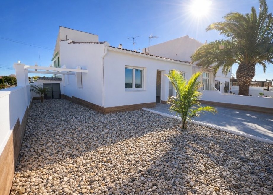 3-Bedroom Bungalow in Rojales Hills - Rosa Bungalows, Rojales - Image 1