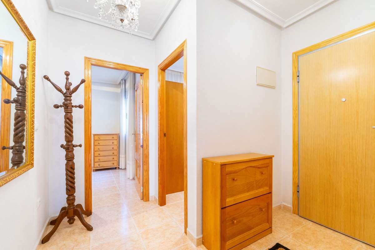 3-Bedroom Apartment in Centro, Torrevieja - Image 13