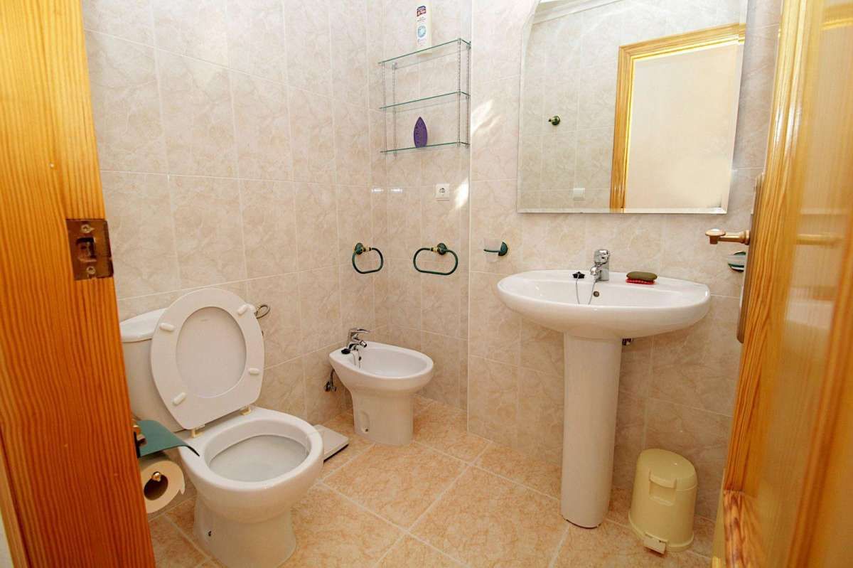 3-Bedroom Apartment in Centro, Torrevieja - Image 14