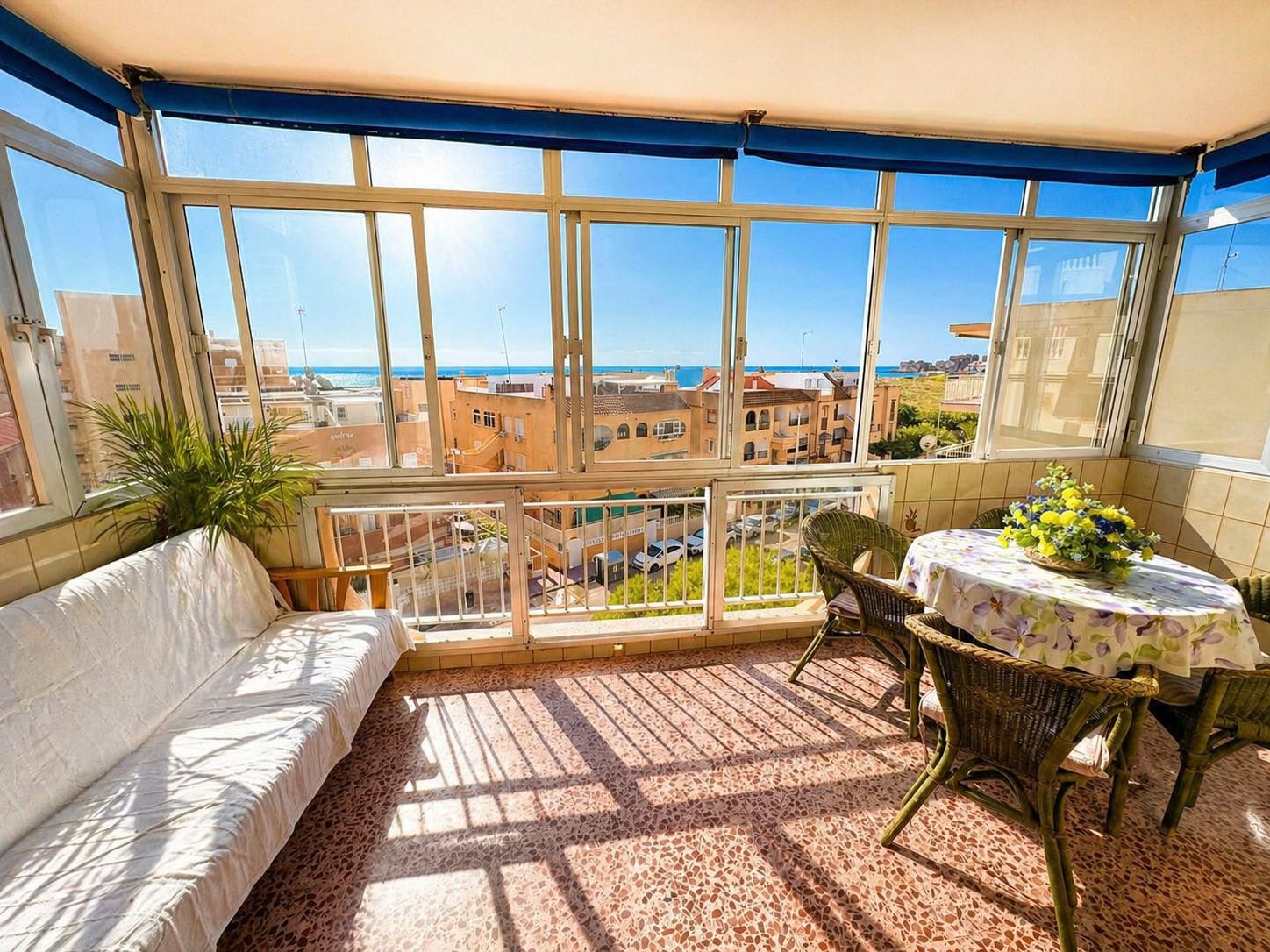 2-Bedroom Apartment in Los Europeos, Torrevieja - Image 1