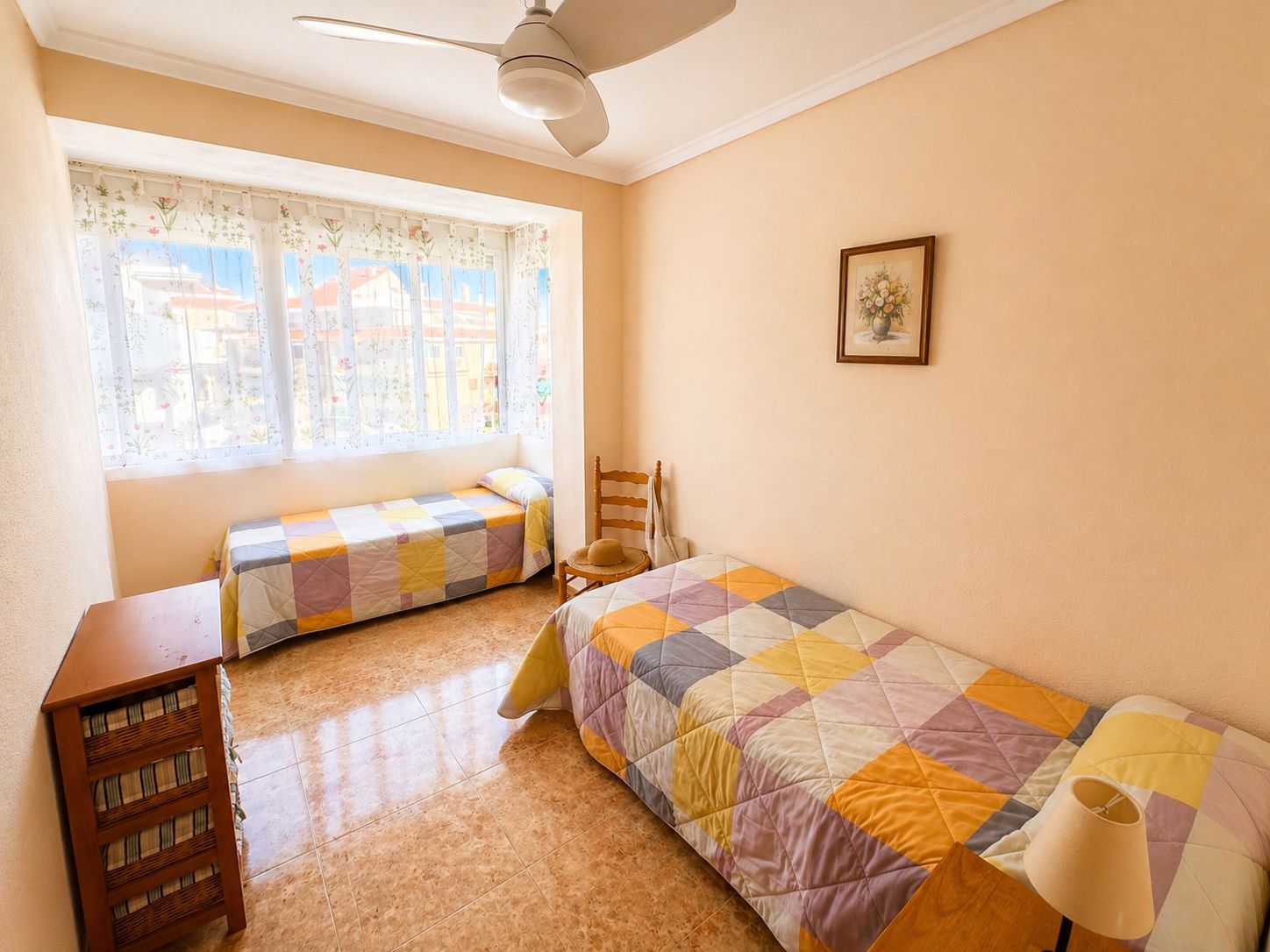 2-Bedroom Apartment in Los Europeos, Torrevieja - Image 10