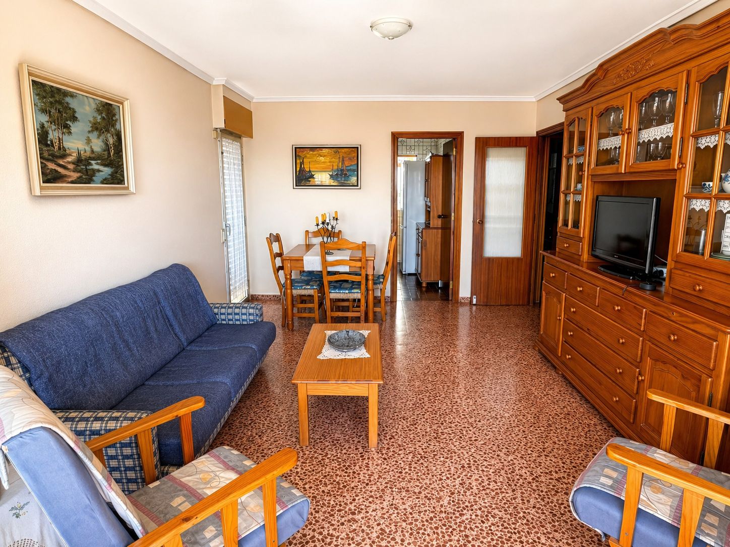 2-Bedroom Apartment in Los Europeos, Torrevieja - Image 5