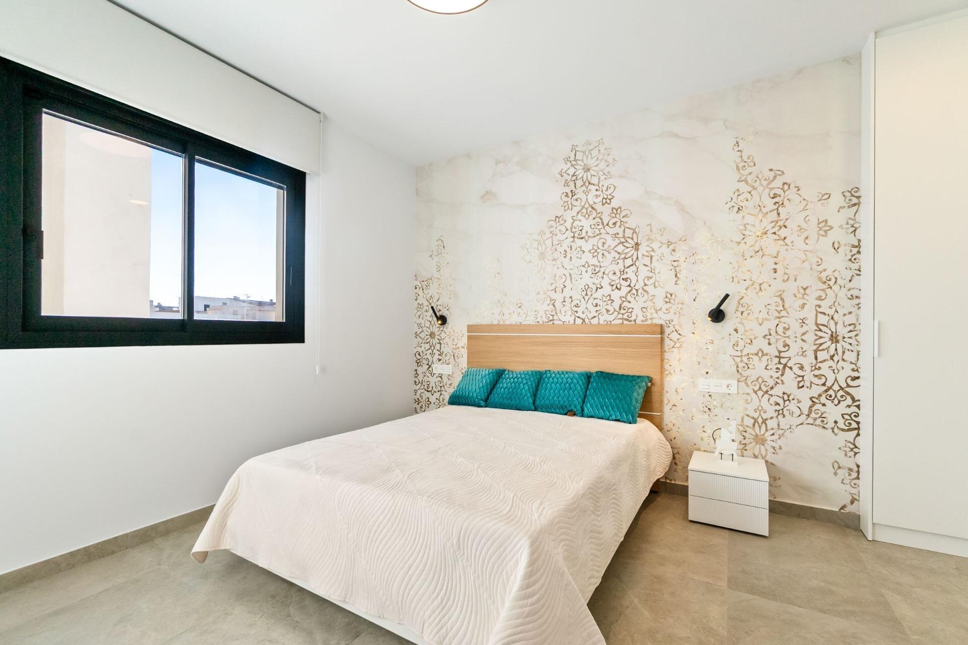 2-Bedroom Apartment in Playa del Cura, Torrevieja - Image 17