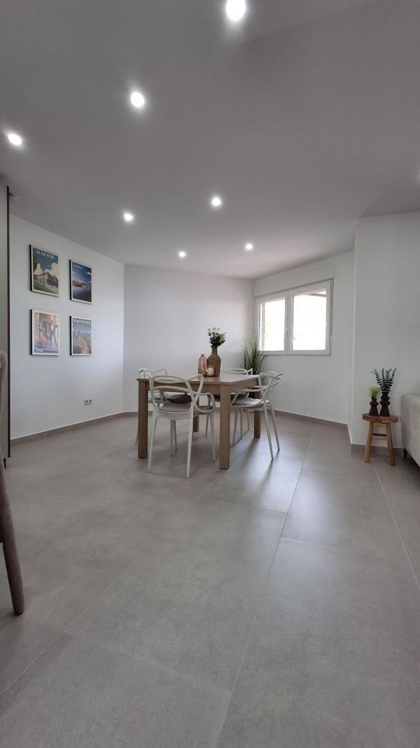 2-Bedroom Apartment in Acequion, Torrevieja - Image 5