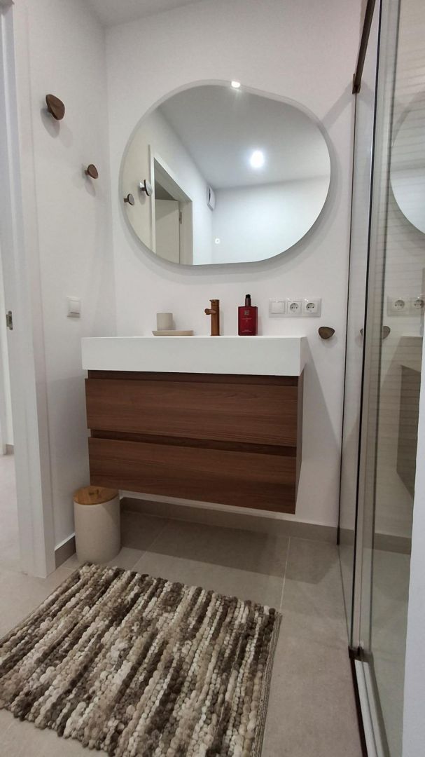 2-Bedroom Apartment in Acequion, Torrevieja - Image 9