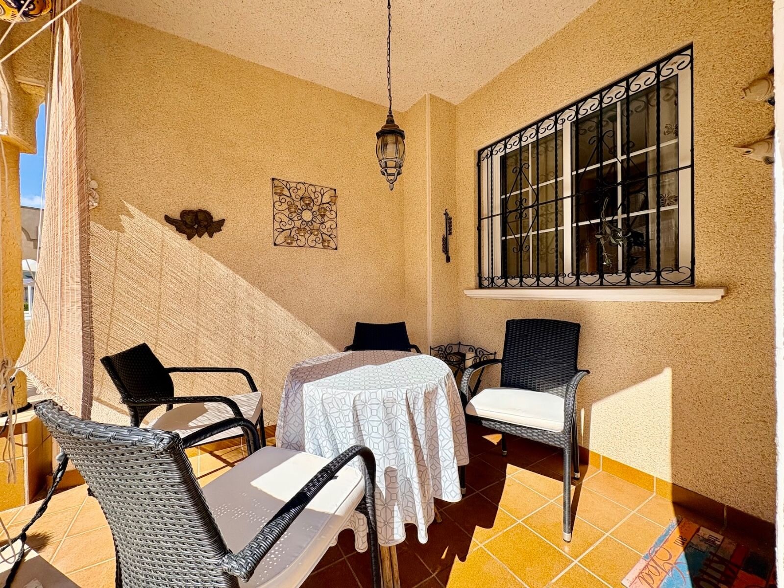 3-Bedroom House in Lomas de Cabo Roig, Orihuela Costa - Image 21
