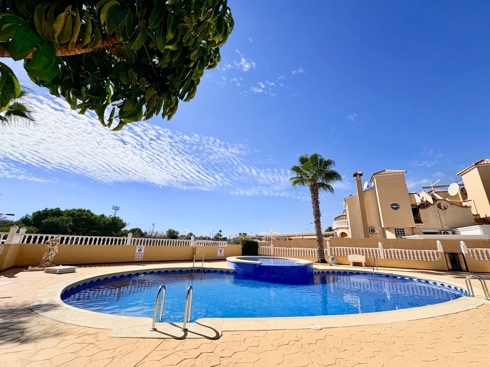 3-Bedroom House in Lomas de Cabo Roig, Orihuela Costa - Image 27