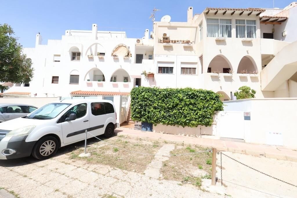 2-Bedroom Bungalow in Cabo Roig, Cabo Roig - Image 1