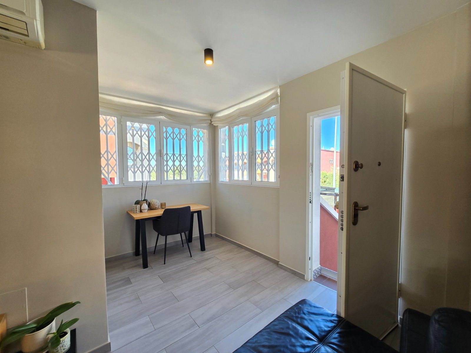 2-Bedroom Apartment in Los Altos, Orihuela Costa - Image 22