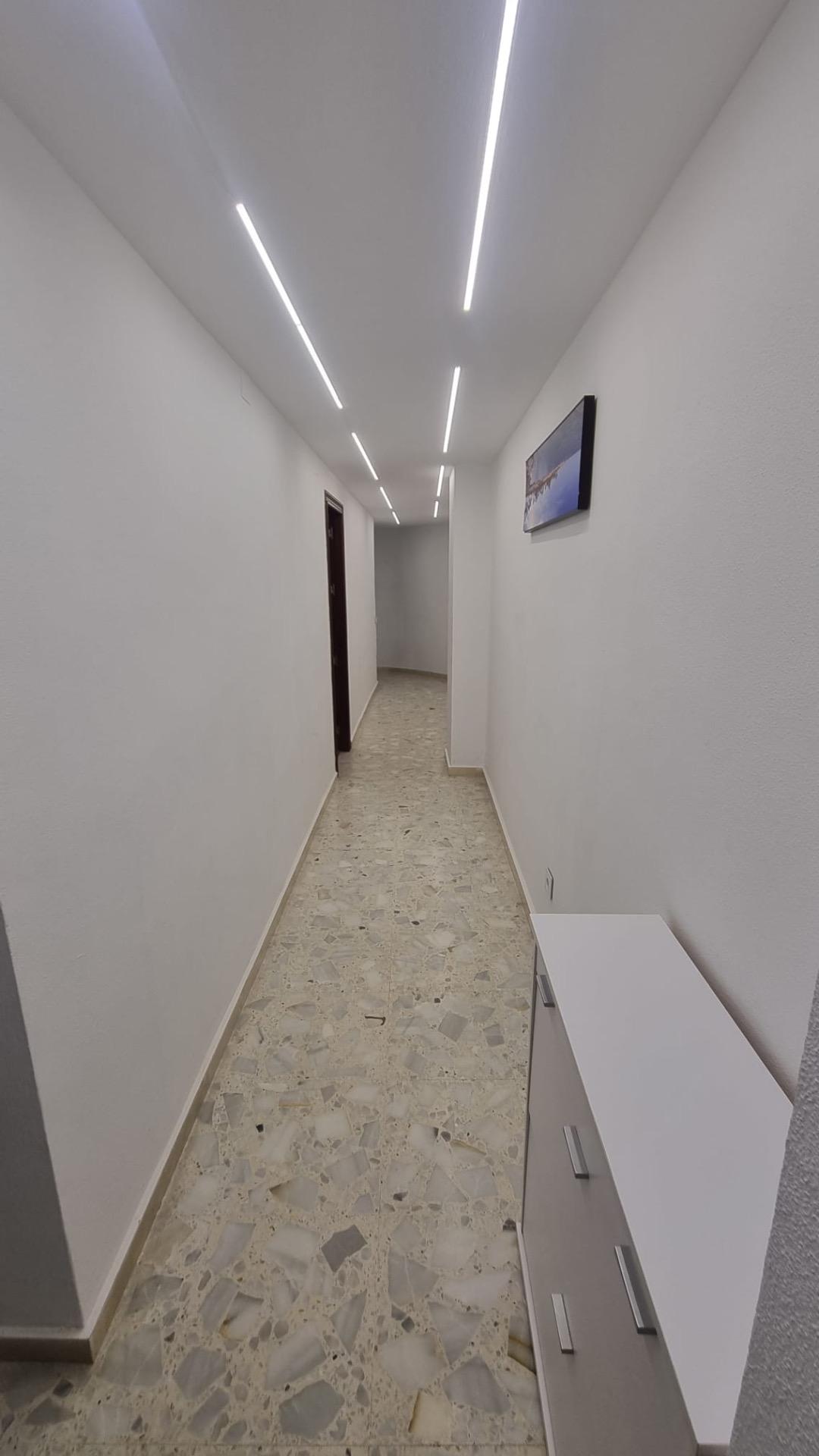 4-Bedroom Apartment in Torrevieja - Image 17