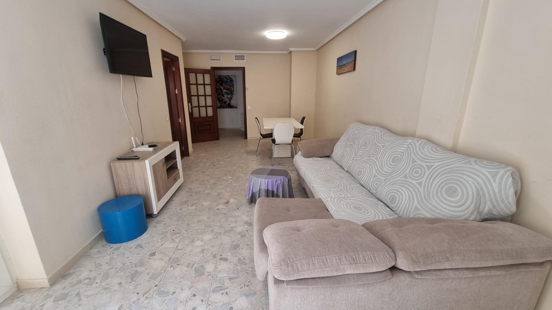 4-Bedroom Apartment in Torrevieja - Image 22