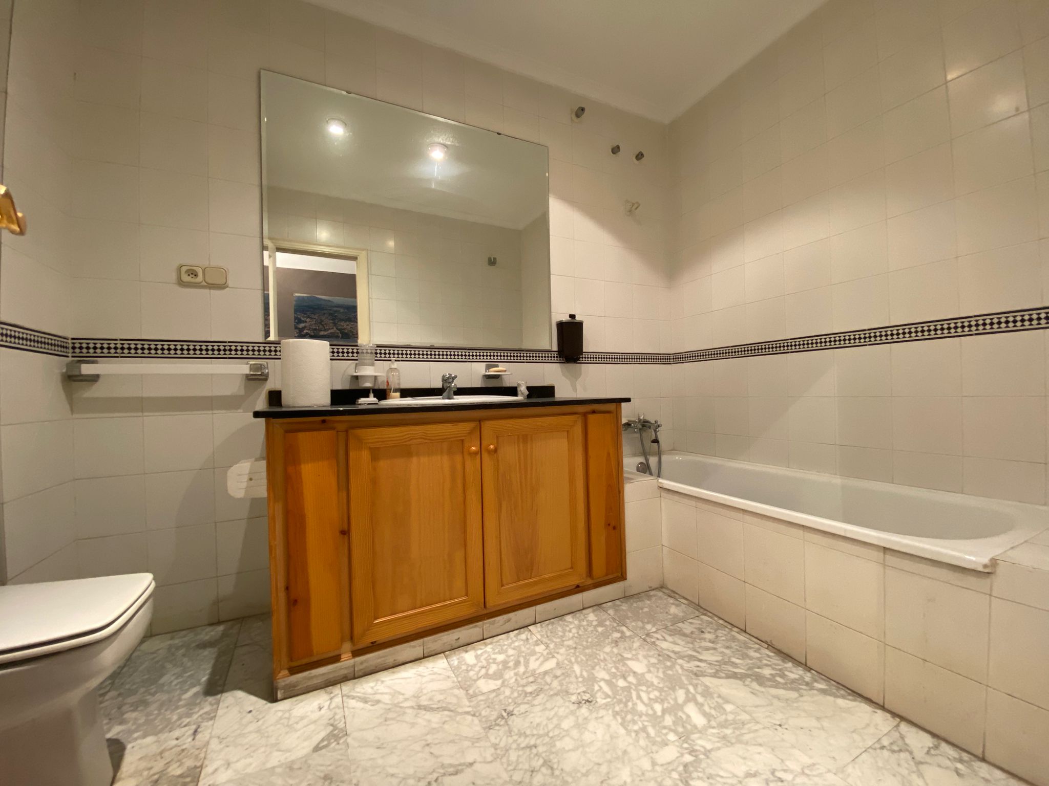 5-Bedroom Apartment in Torrevieja - Image 12