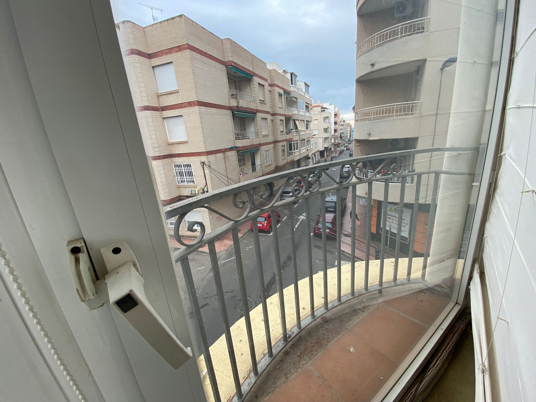 5-Bedroom Apartment in Torrevieja - Image 3