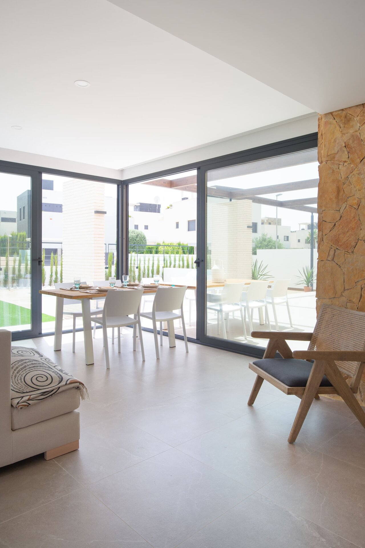 4-Bedroom Villa in Orihuela Costa - Image 19