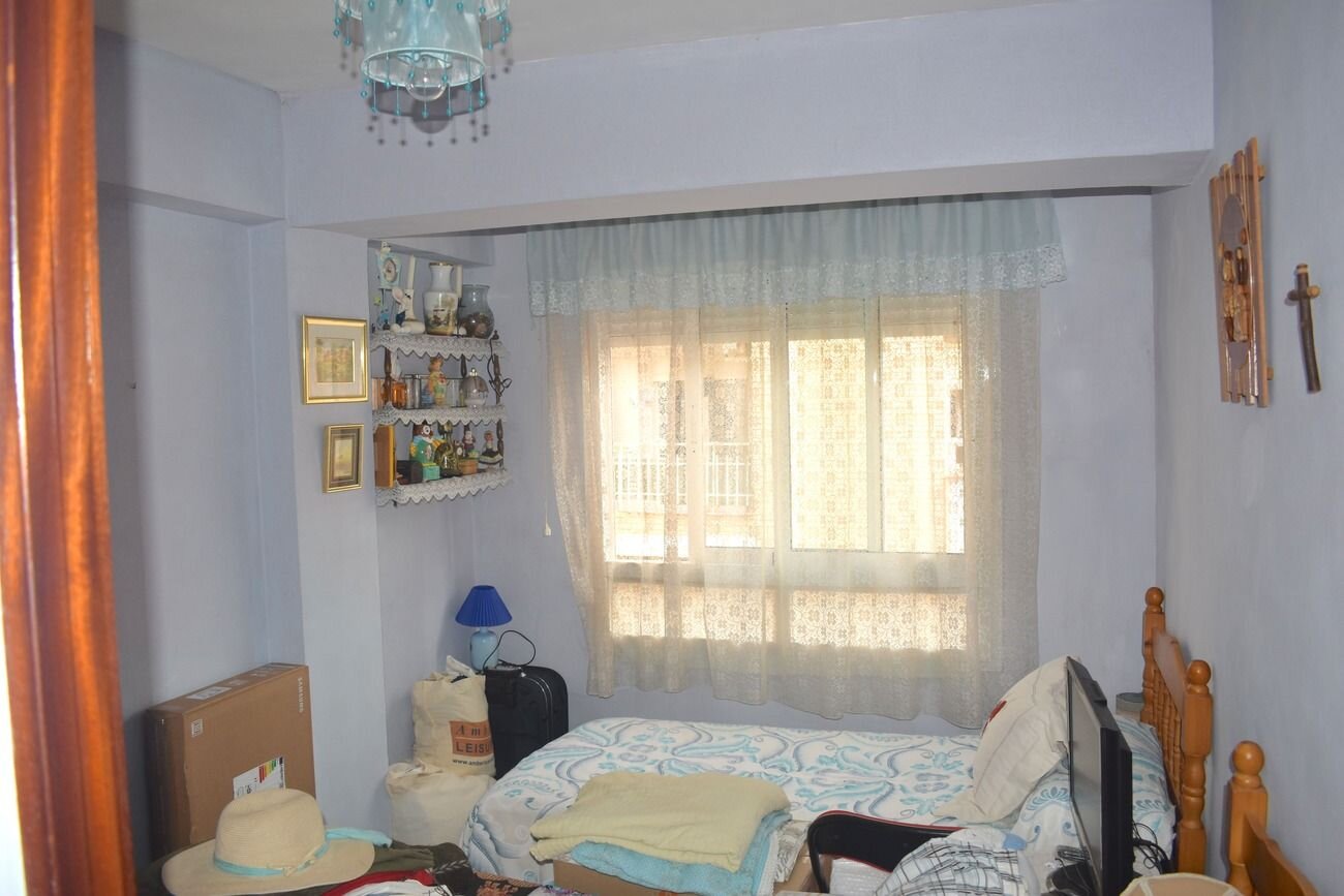 3-Bedroom Apartment in El Edén - Los Estaños, Guardamar del Segura - Image 13