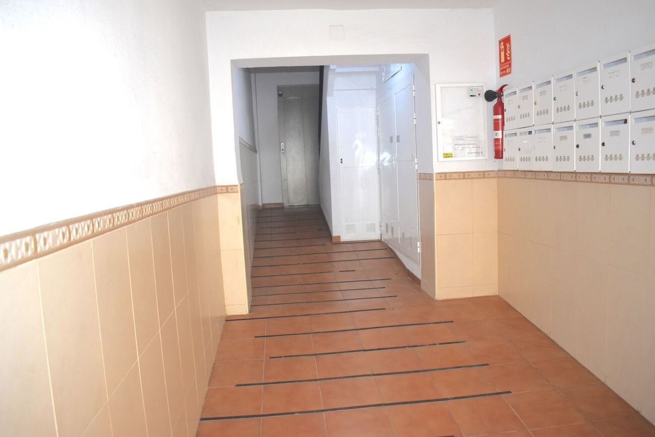 3-Bedroom Apartment in El Edén - Los Estaños, Guardamar del Segura - Image 16