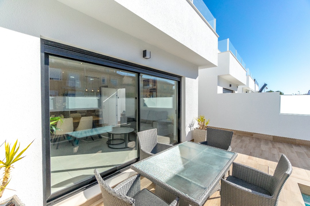 3-Bedroom Townhouse in San Pedro del Pinatar - Image 3