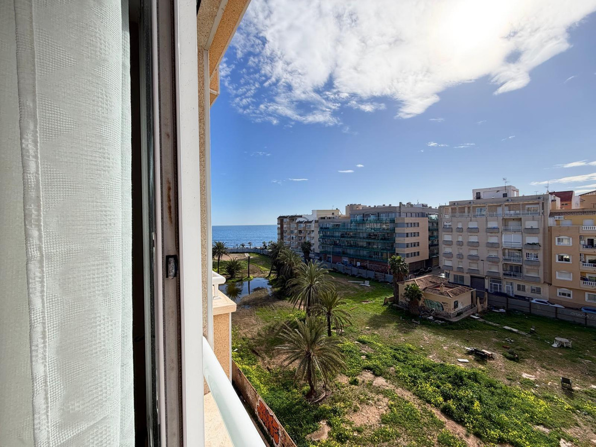 2-Bedroom Middle Floor Apartment in  Torrevieja | Sunny C... - Image 24