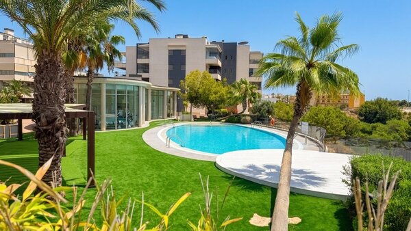 2-Bedroom Apartment in Los Dolses, Orihuela Costa