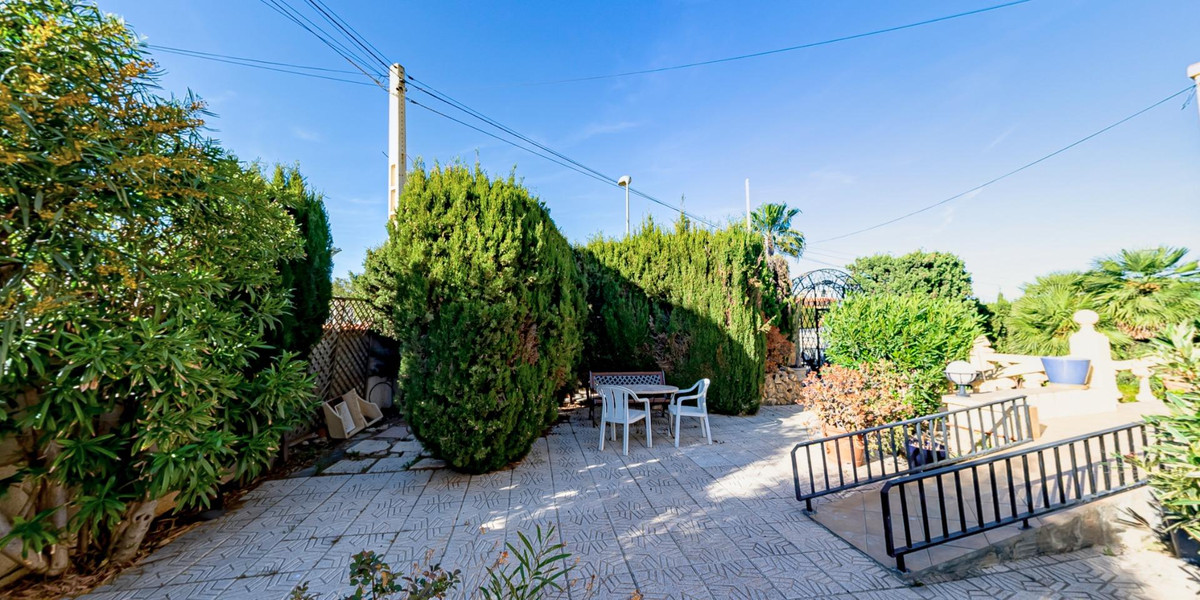 8-Bedroom Detached House in La Nucia | Sunny Casas - Cos... - Image 20