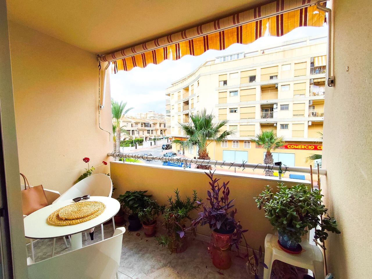 2-Bedroom Apartment in Guardamar del Segura - Image 14