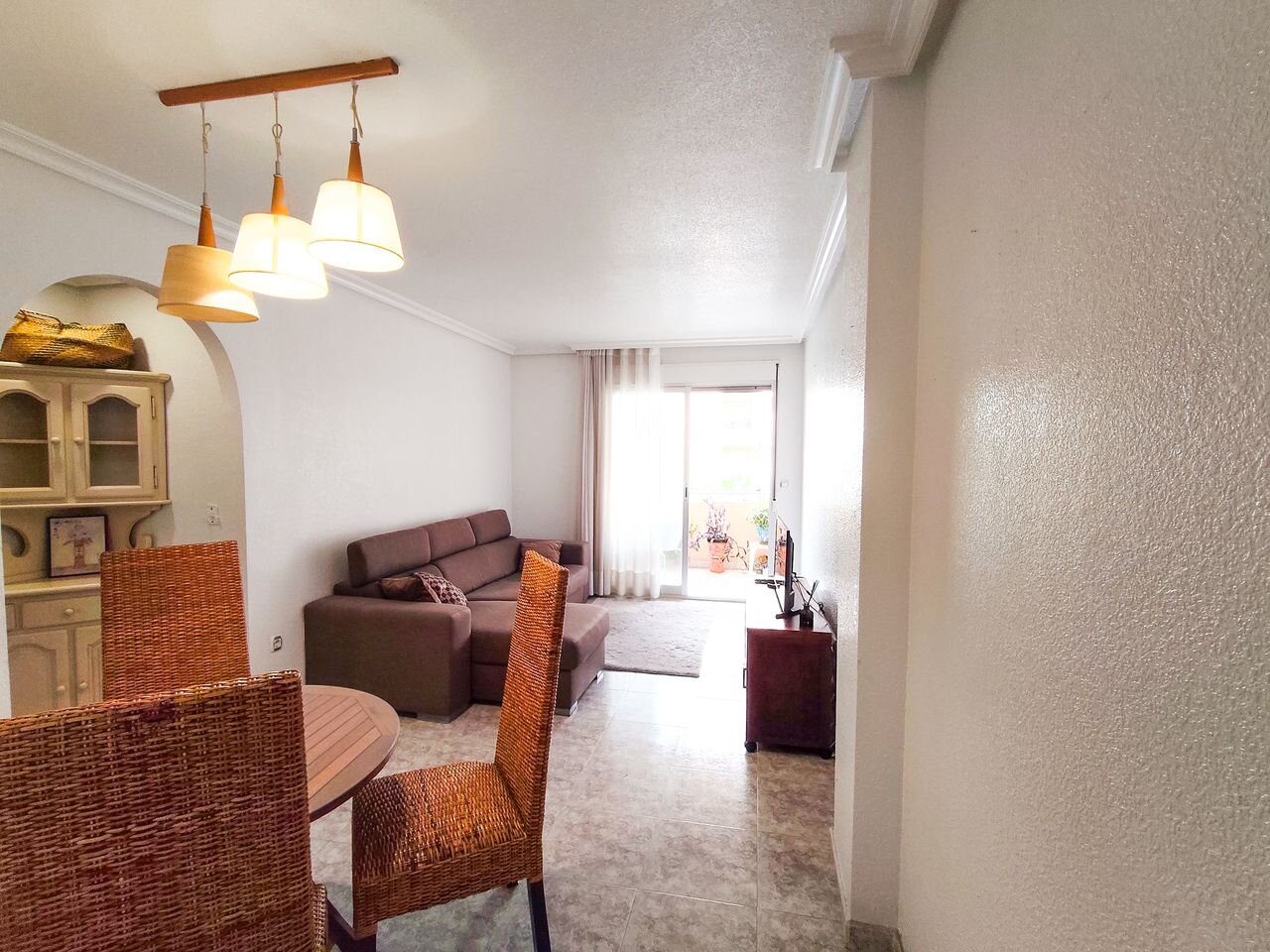 2-Bedroom Apartment in Guardamar del Segura - Image 5
