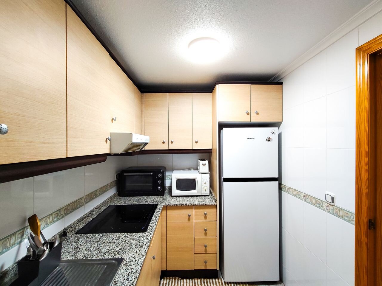 2-Bedroom Apartment in Guardamar del Segura - Image 8