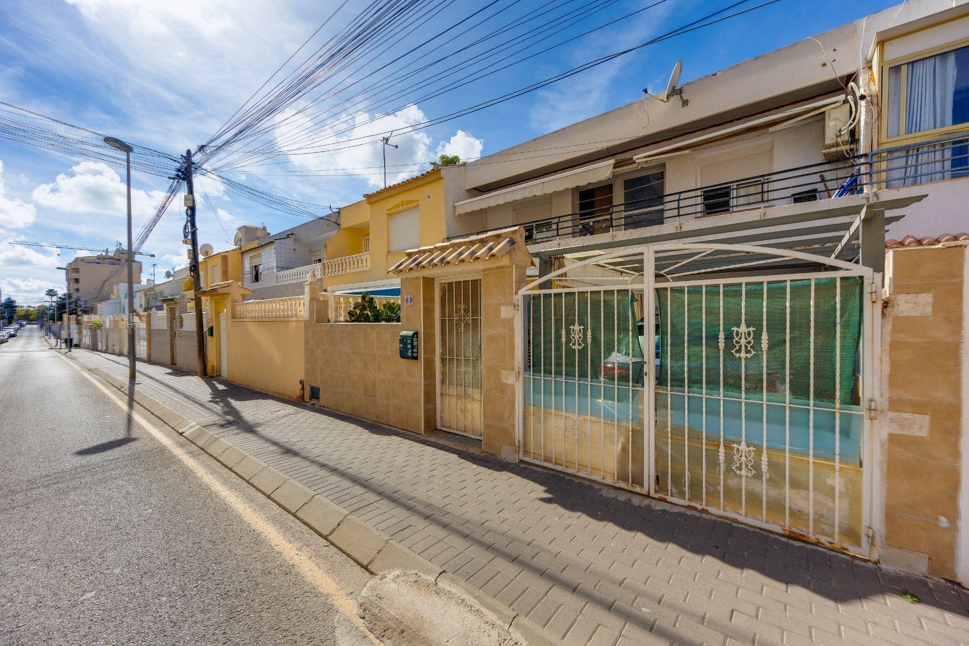 2-Bedroom House in Nueva Torrevieja, Torrevieja - Image 27