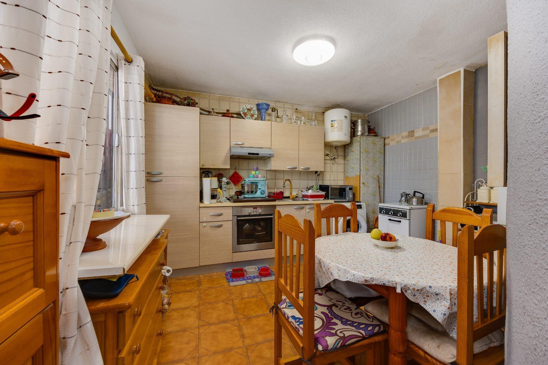 2-Bedroom House in Nueva Torrevieja, Torrevieja - Image 5
