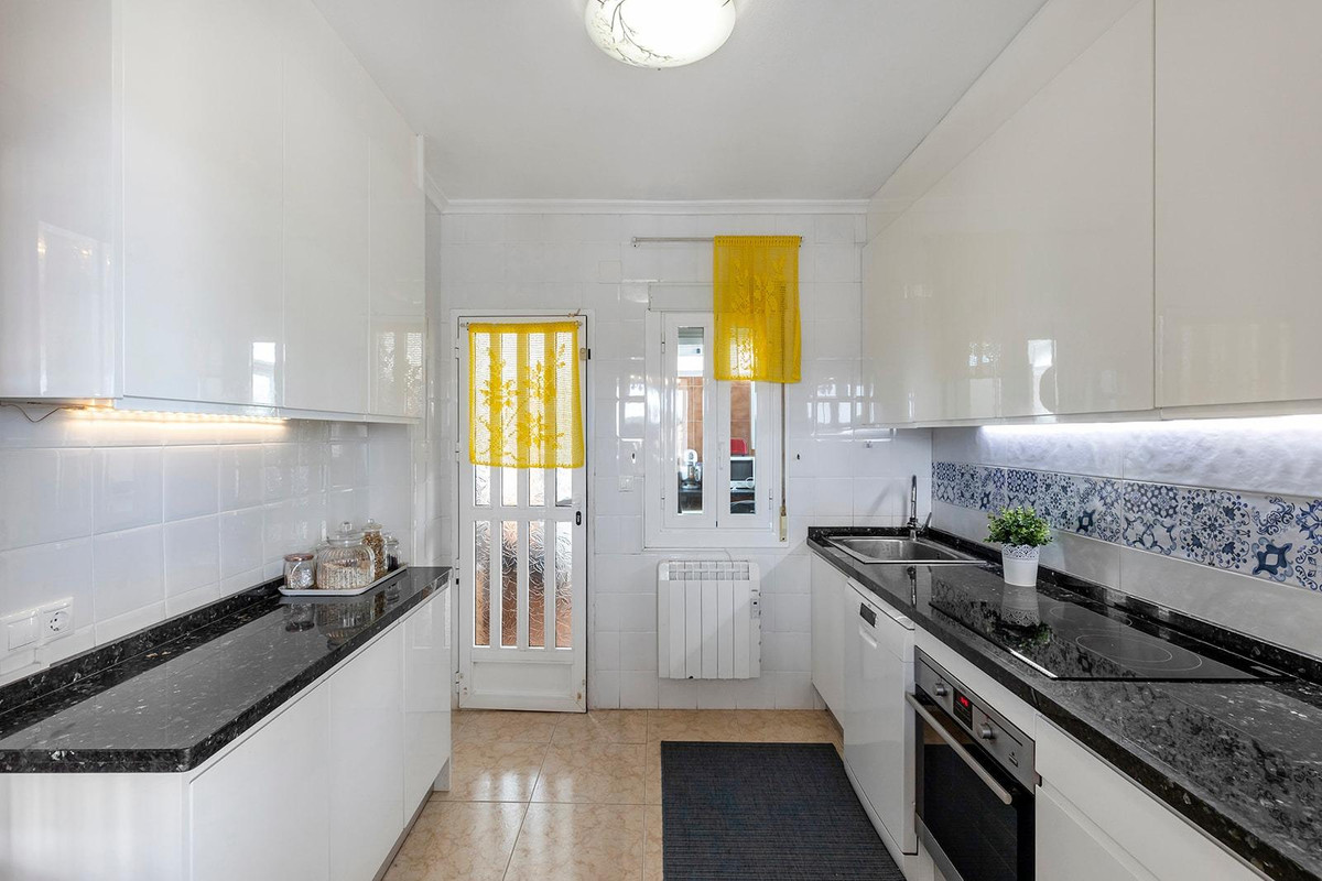 5-Bedroom Detached House in  Torrevieja | Sunny Casas - C... - Image 18