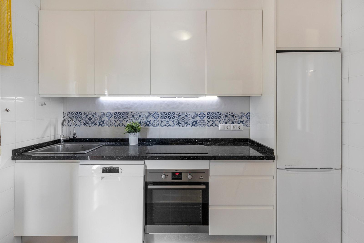 5-Bedroom Detached House in  Torrevieja | Sunny Casas - C... - Image 20