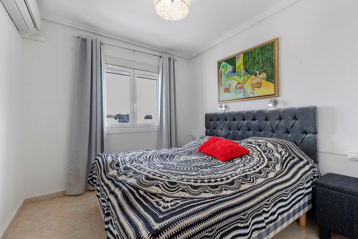 5-Bedroom Detached House in  Torrevieja | Sunny Casas - C... - Image 22