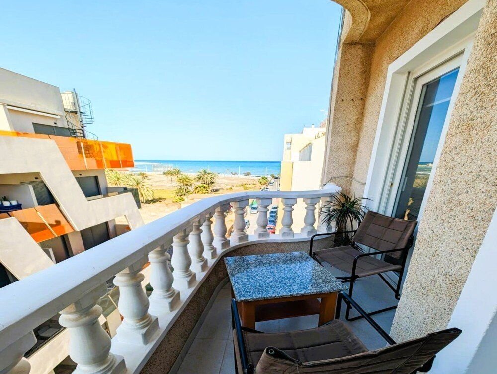 1-Bedroom Apartment in Centro, Torrevieja - Image 13