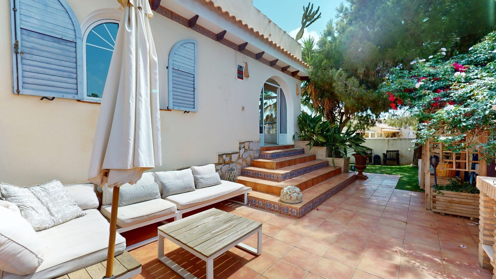 5-Bedroom Villa in Las Filipinas, Orihuela Costa - Image 4