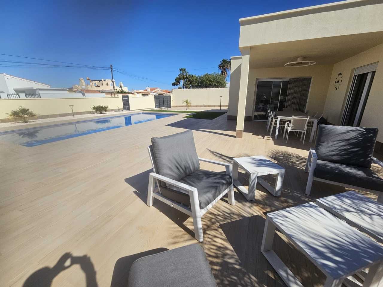 4-Bedroom Villa in La Siesta - El Salado - Torreta, Torrevieja - Image 6