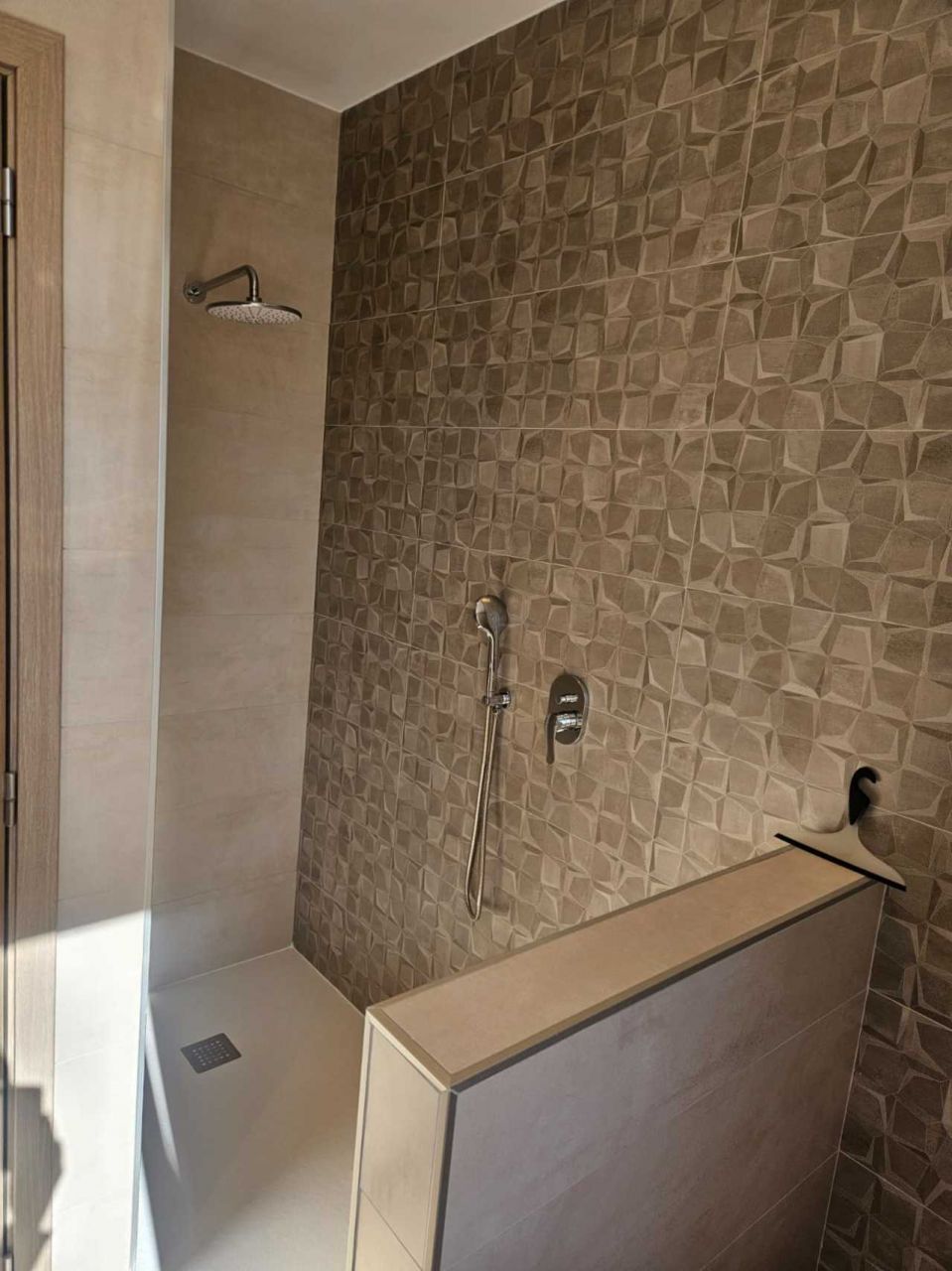 4-Bedroom Villa in La Siesta - El Salado - Torreta, Torrevieja - Image 7