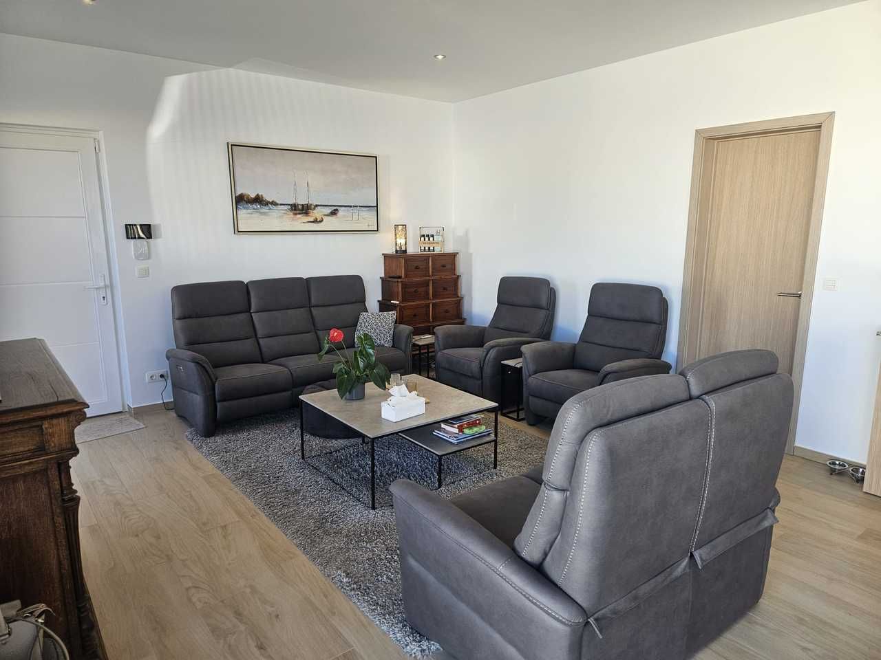 4-Bedroom Villa in La Siesta - El Salado - Torreta, Torrevieja - Image 9