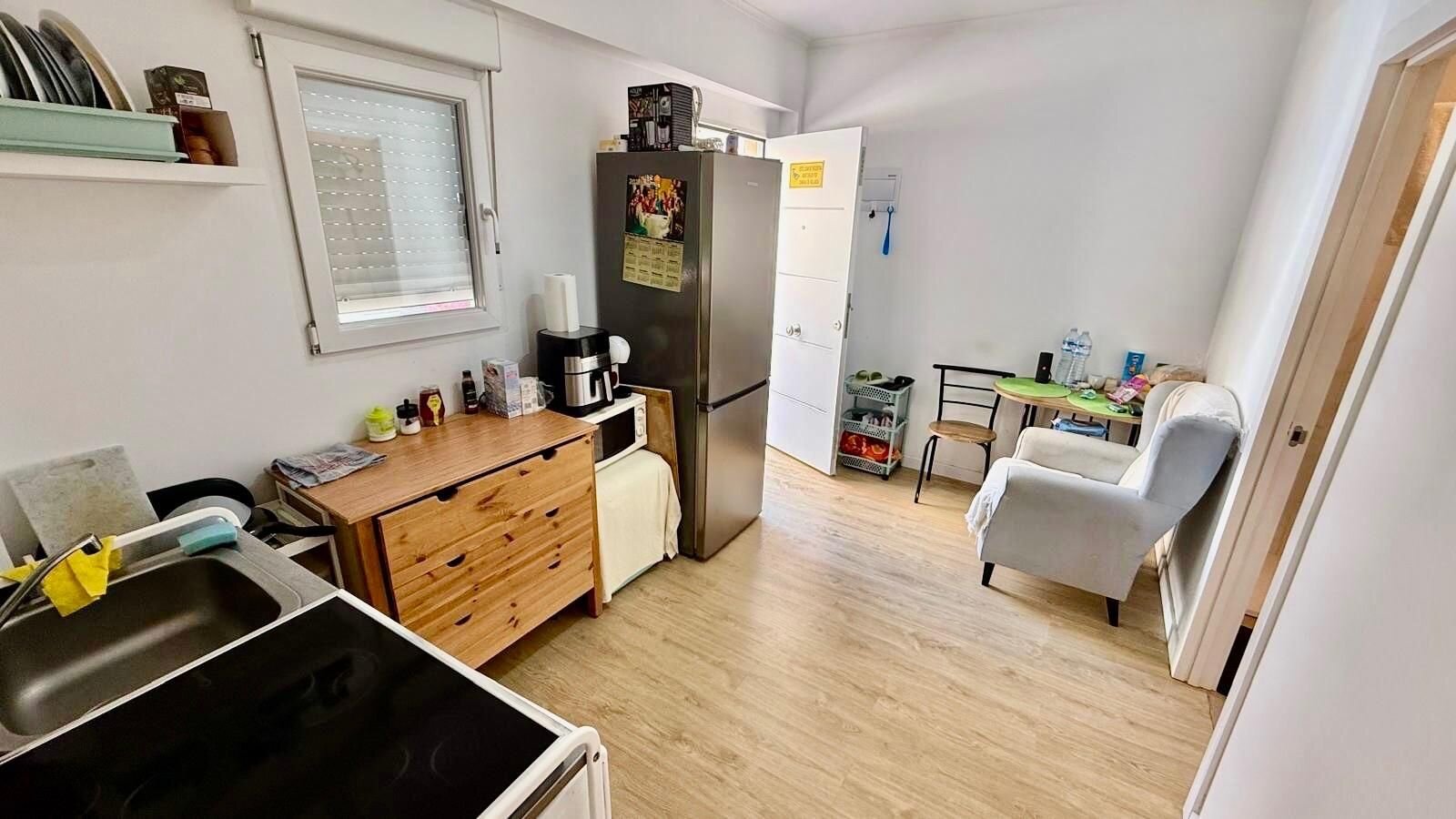 2-Bedroom Apartment in Estacion de Autobuses, Torrevieja - Image 14