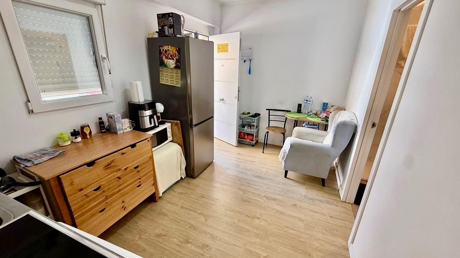 2-Bedroom Apartment in Estacion de Autobuses, Torrevieja - Image 16
