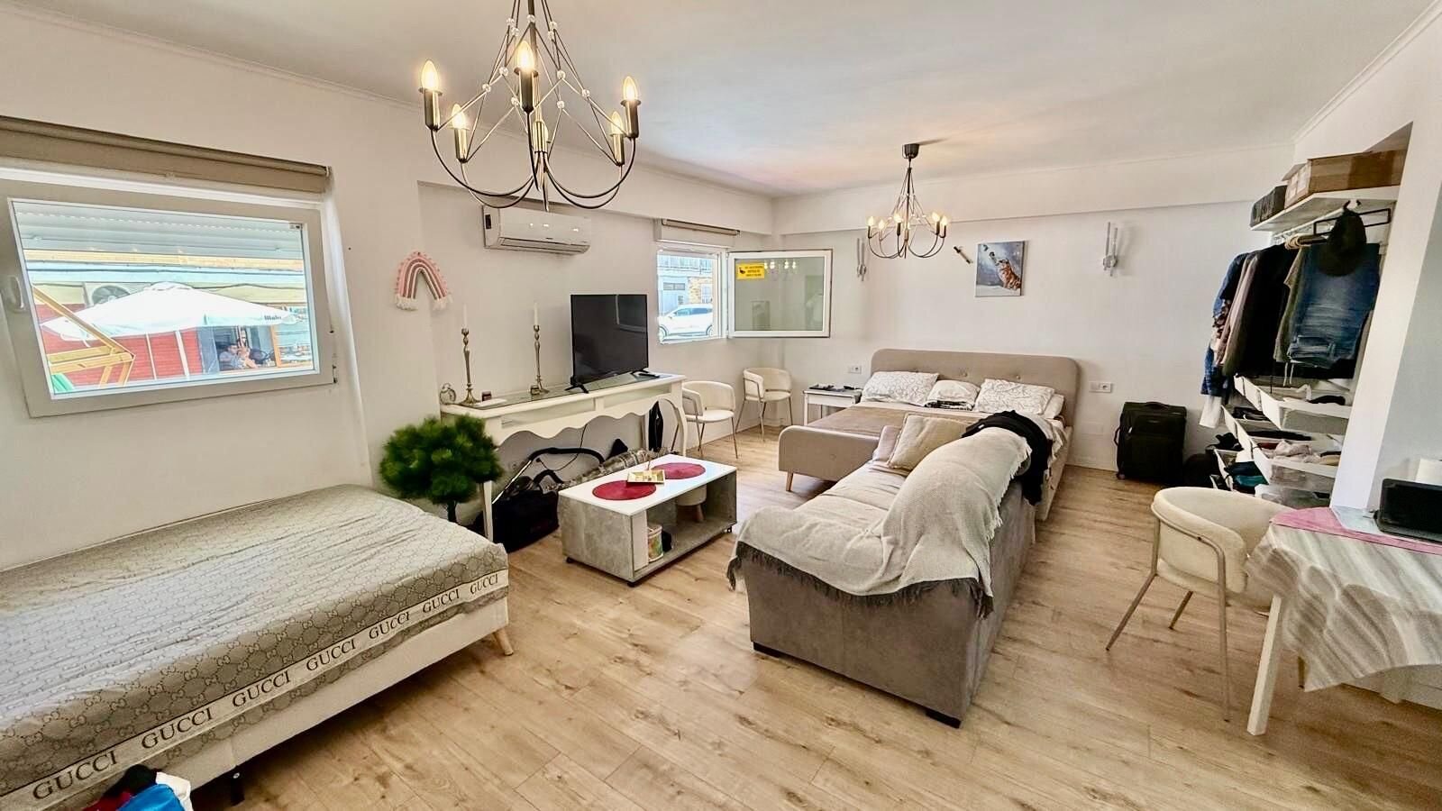 2-Bedroom Apartment in Estacion de Autobuses, Torrevieja - Image 5