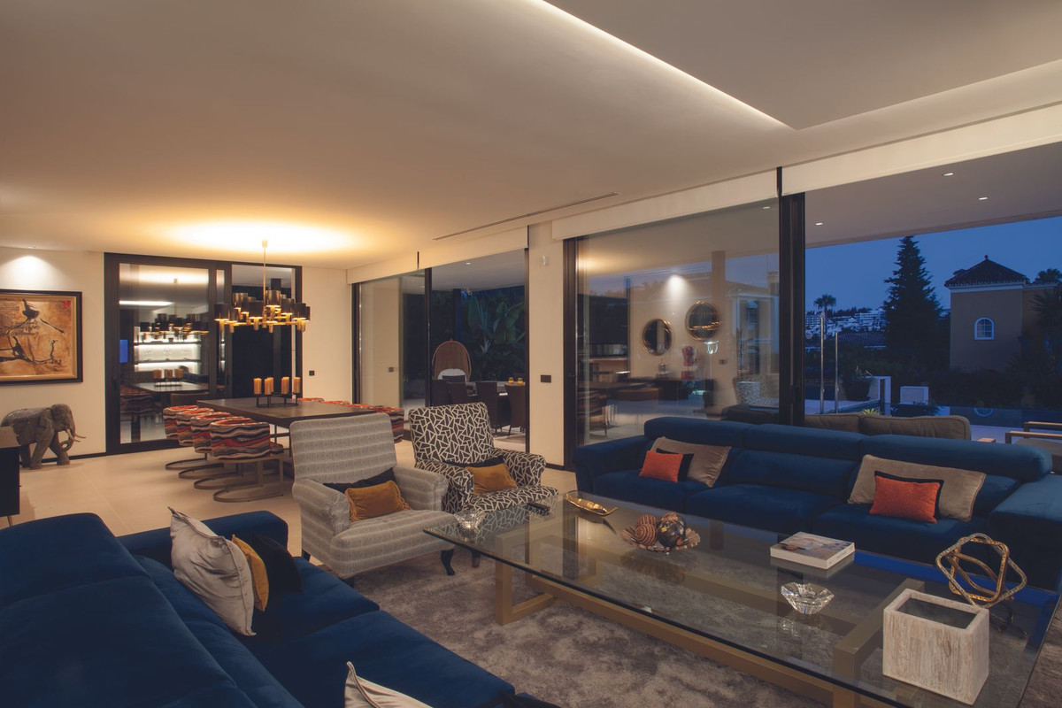 7-Bedroom Villa in Marbella | Sunny Casas - Costa Blanca... - Image 10