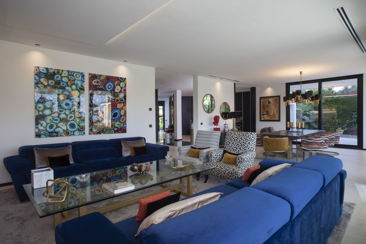 7-Bedroom Villa in Marbella | Sunny Casas - Costa Blanca... - Image 7