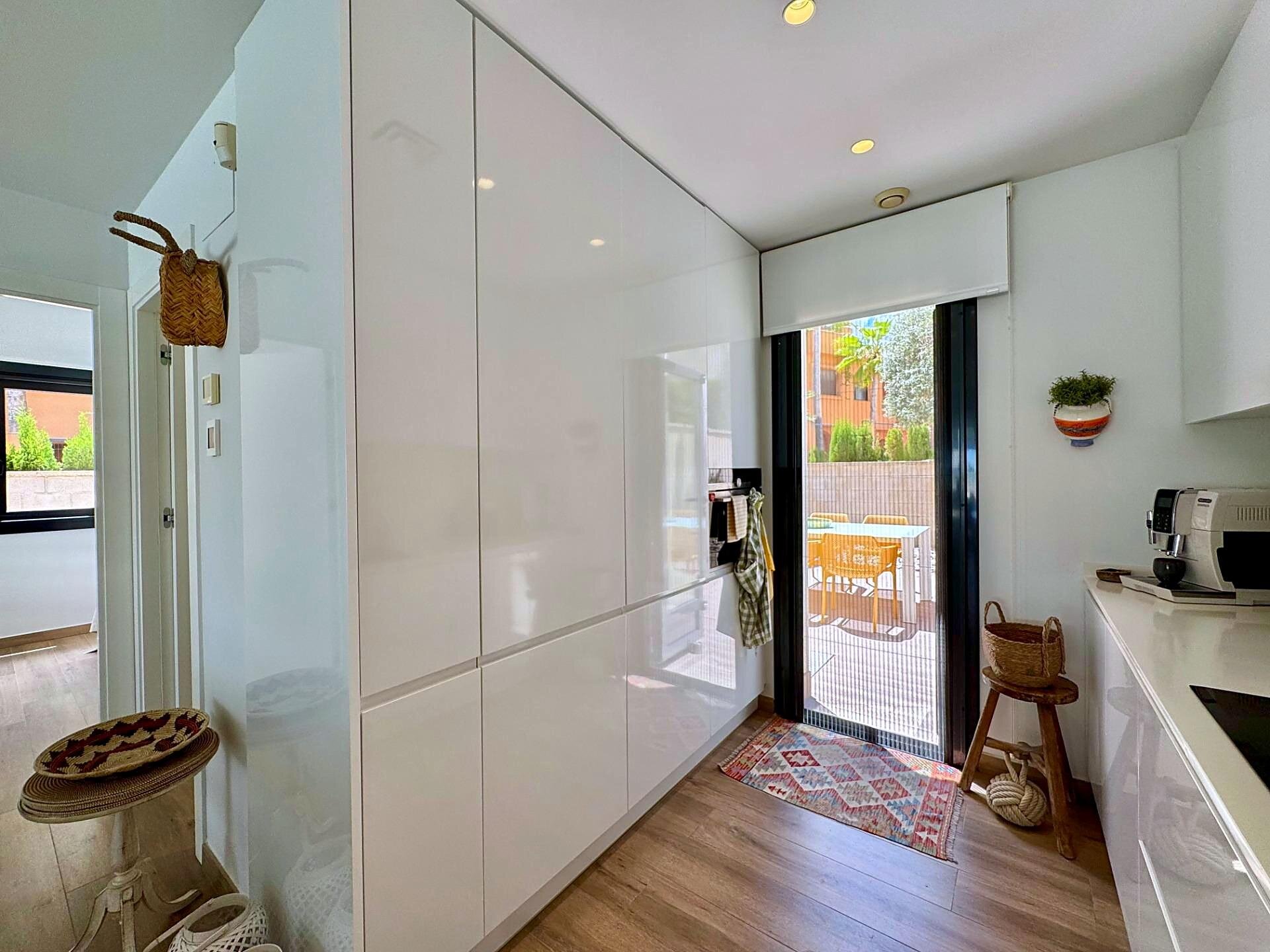 4-Bedroom Villa in Bellavista, San Miguel de Salinas - Image 35