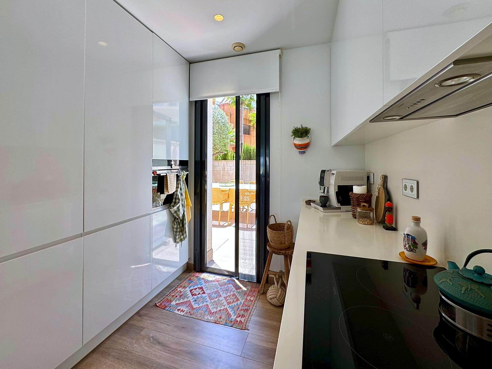 4-Bedroom Villa in Bellavista, San Miguel de Salinas - Image 36