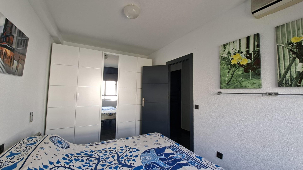 3-Bedroom Middle Floor Apartment in  Torrevieja | Sunny C... - Image 16