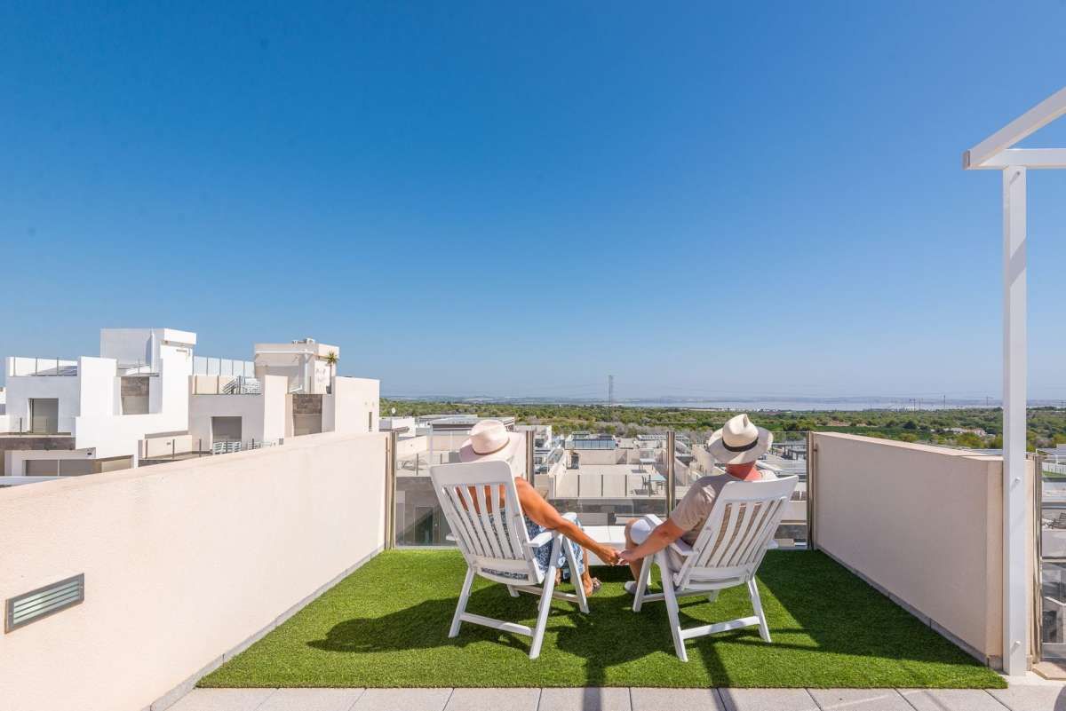 3-Bedroom Villa in Lomas de Cabo Roig, Orihuela Costa - Image 22